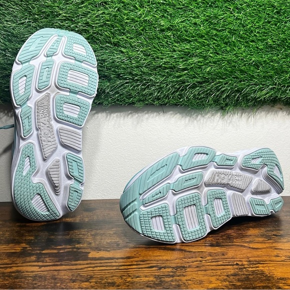 Hoka one one bondi 7 size 9.5D - Picture 6 of 9